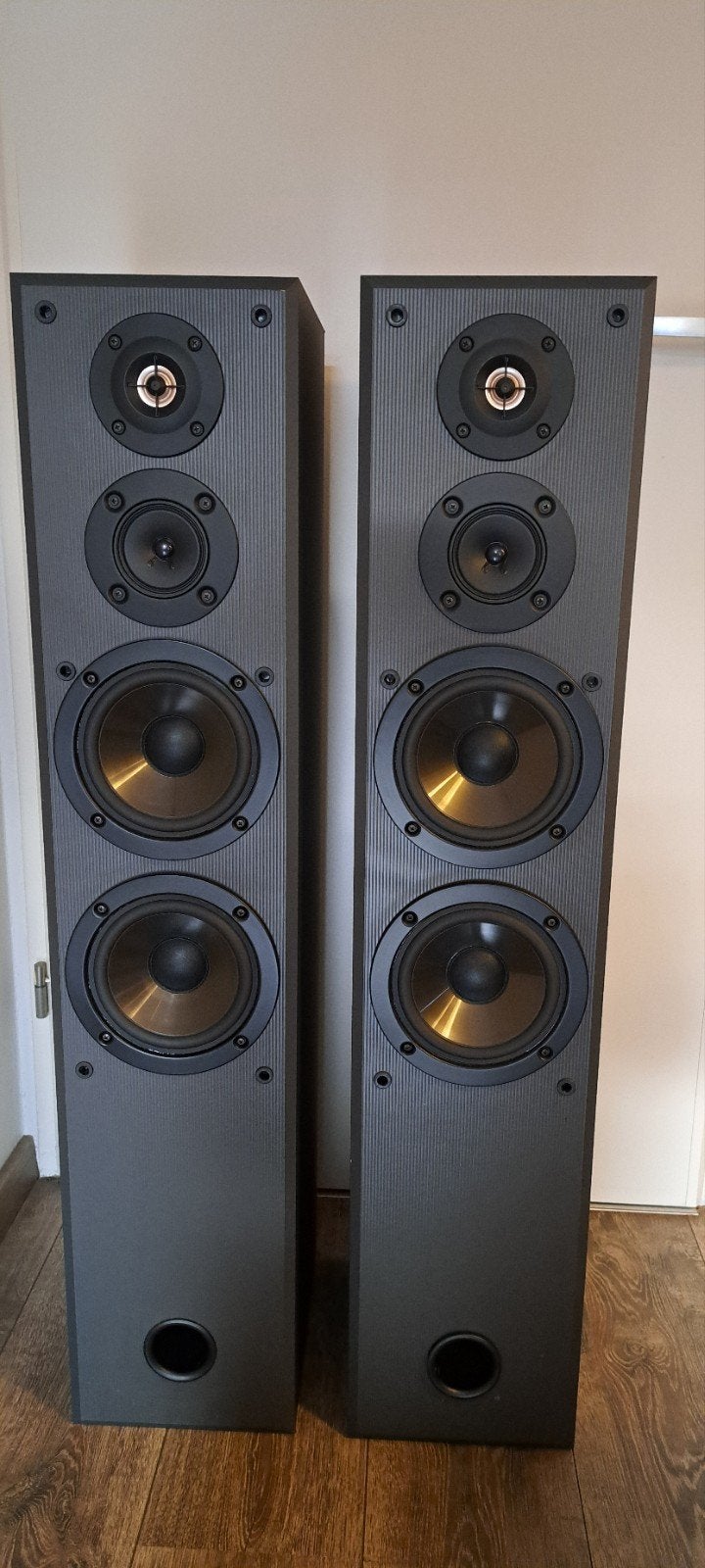 Sony luidsprekers 200 watt, Audio, Tv en Foto, Luidsprekerboxen, Ophalen, Zo goed als nieuw, Sony, 120 watt of meer
