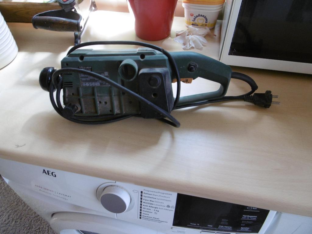 bandschuurmachine bosch "PBS60E" perfecte staat, Ophalen of Verzenden, Gebruikt, Minder dan 600 watt, Bandschuurmachine