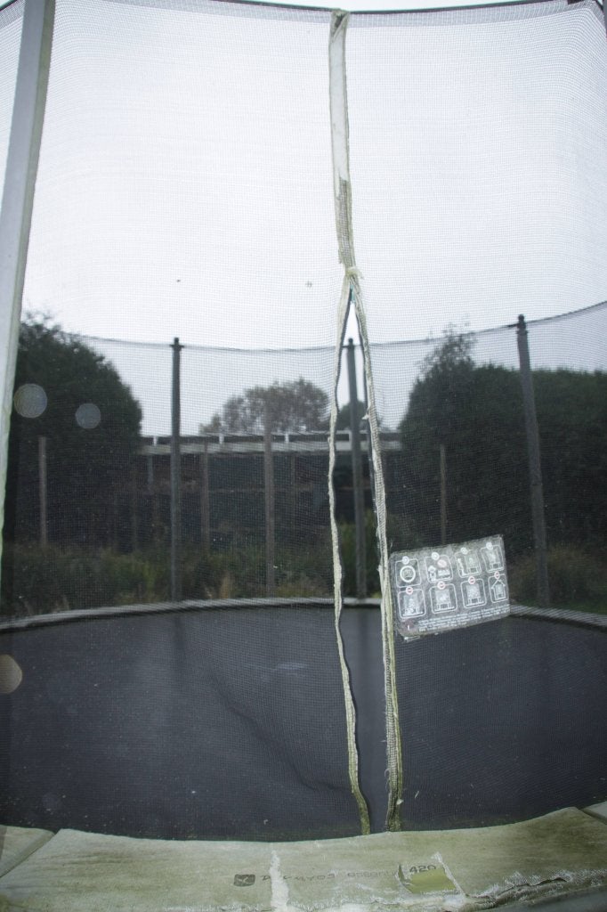 Ronde trampoline met veiligheidsnet (420 m), Enlèvement, Utilisé