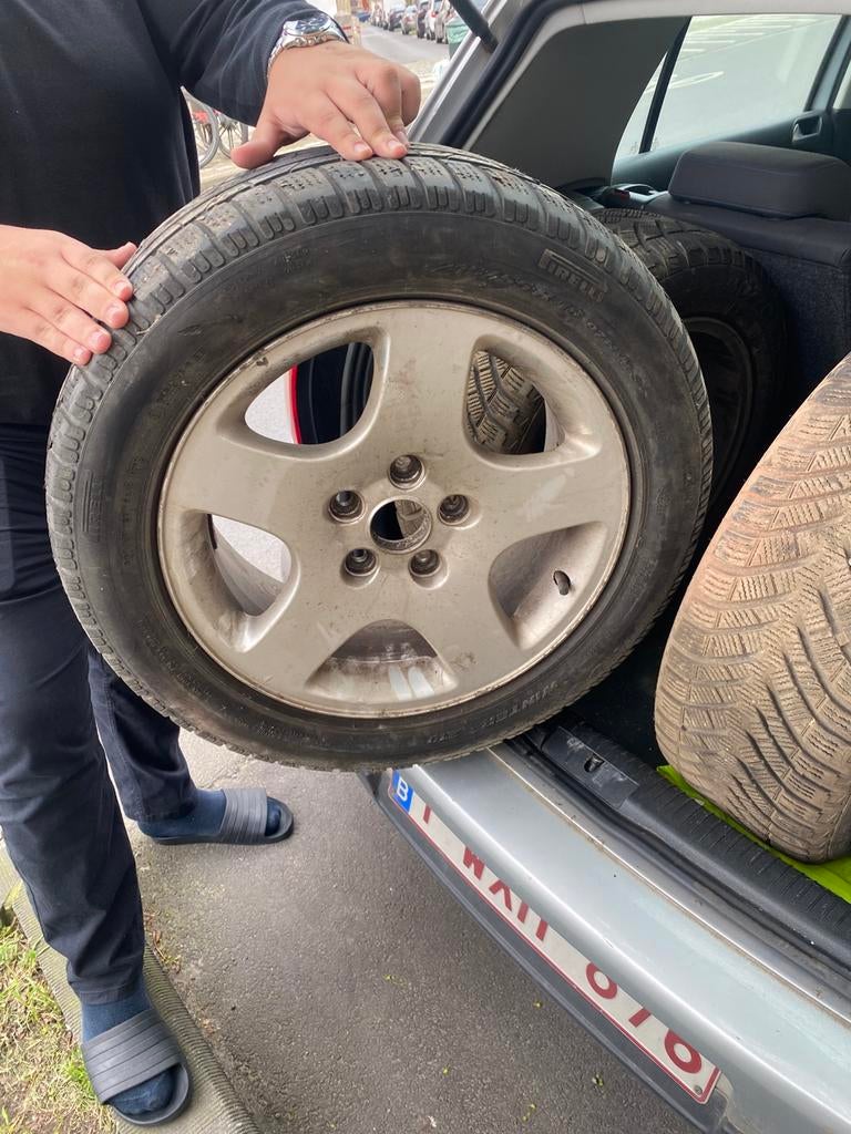 Pneu et Jantes Audi et VW 17 pouces, Enlèvement, 16 pouces, Pneu(s)