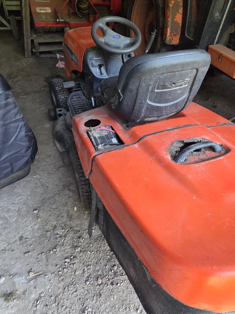 zitmaaier Husqvarna, Tuin en Terras, Ophalen, Gebruikt, Opvangbak, 90 tot 120 cm