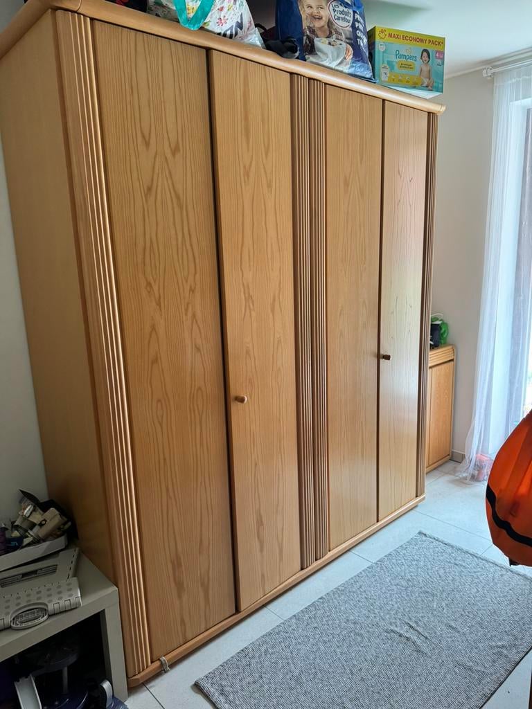 Kast, Enlèvement, Comme neuf
