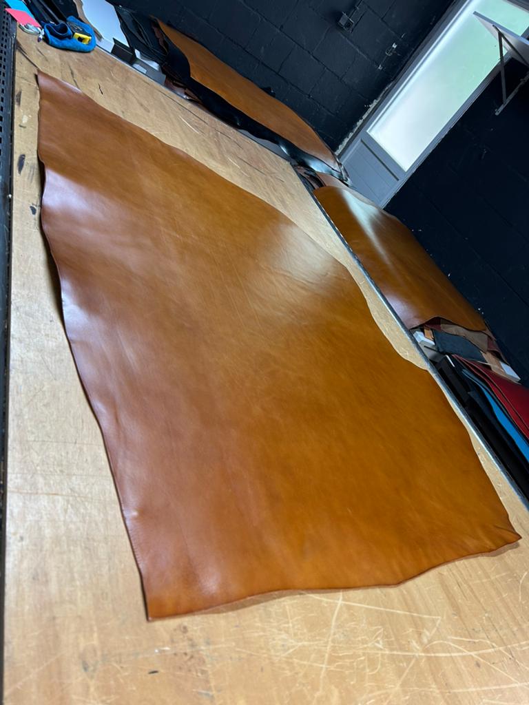 Cognac kleur hele huid 3-3,5 mm dikte half soepel C-4, Ophalen of Verzenden