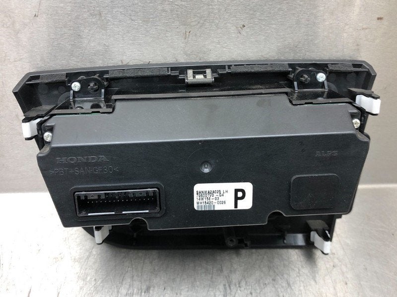 PANNEAU DE COMMANDE CHAUFFAGE CLIMATISATION (|SANWA2A025|), Utilisé, Honda