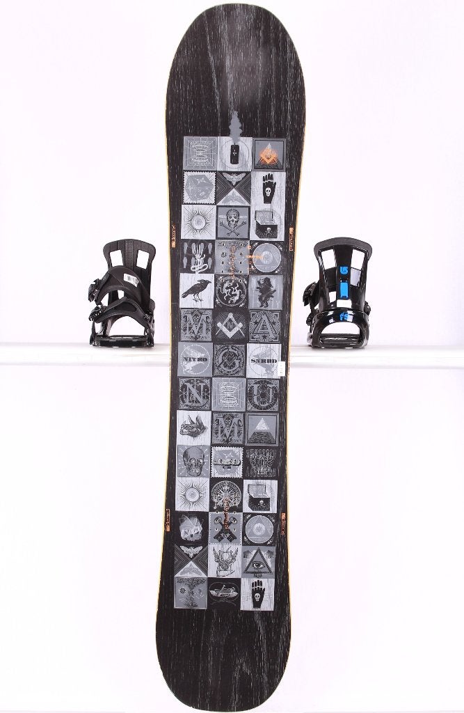 159; 163 cm snowboard NITRO MAGNUM WIDE, Black, Camber, Sport en Fitness, Verzenden, Gebruikt, Board