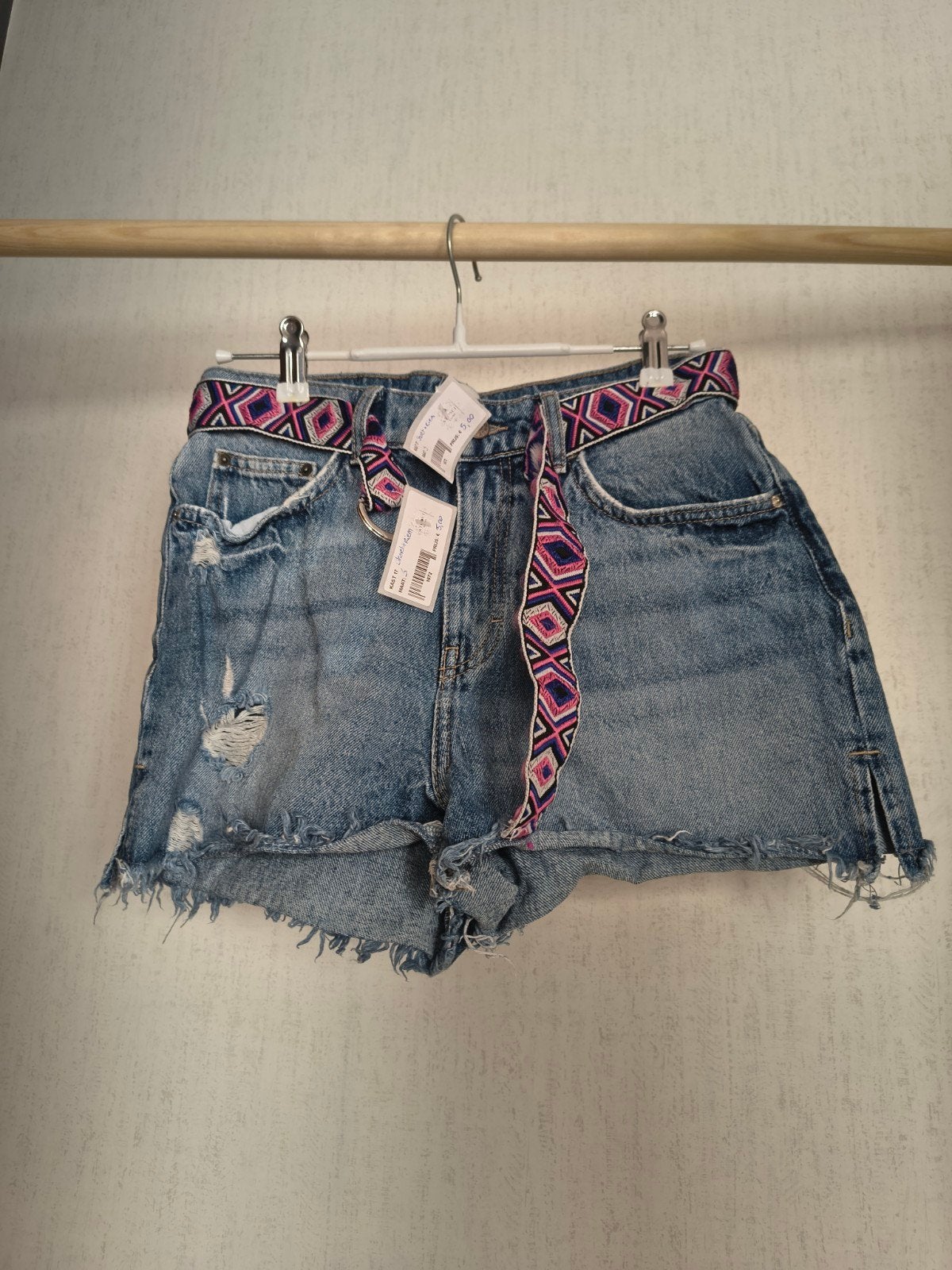 allerlei kleren, alles aan 2 euro per stuk.

Maat S (36)

Je, Kleding | Dames, Spijkerbroeken en Jeans, Ophalen