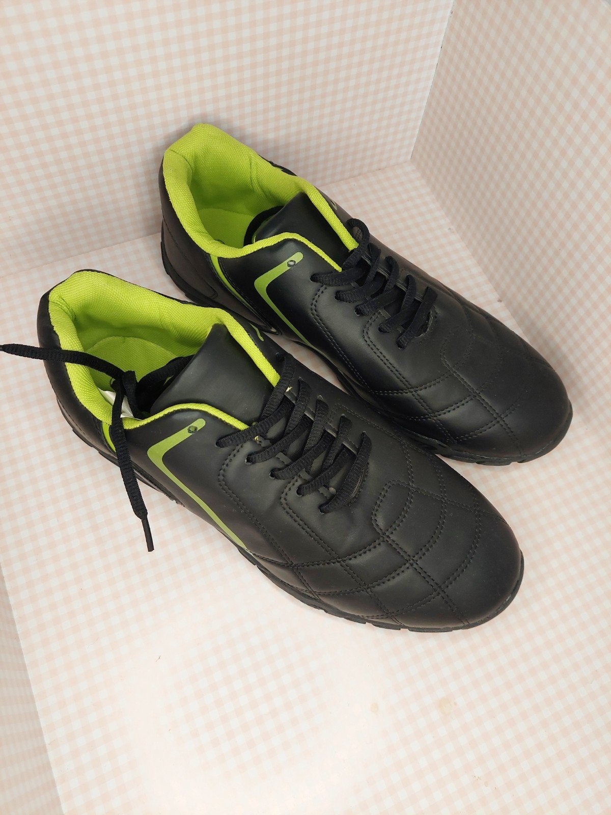 chaussures futsal 42, Ophalen of Verzenden, Zo goed als nieuw, Schoenen
