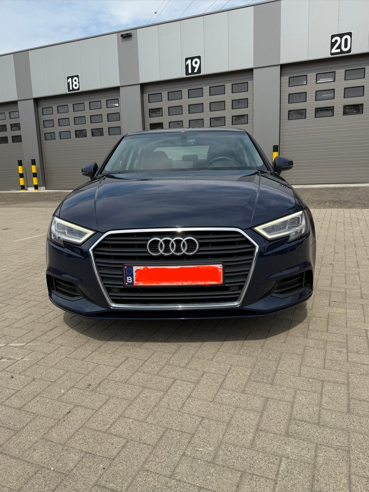 Audi A3 Limousine 30 TFSI, Autos, Achat, Euro 6, Boîte manuelle, Alcantara