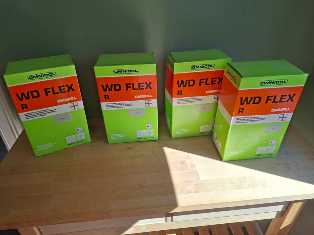 Omnifill WD Flex R voegsel lichtgrijs - 4x5kg voor 65m2, Bricolage & Construction, Dalles & Carrelages, Enlèvement