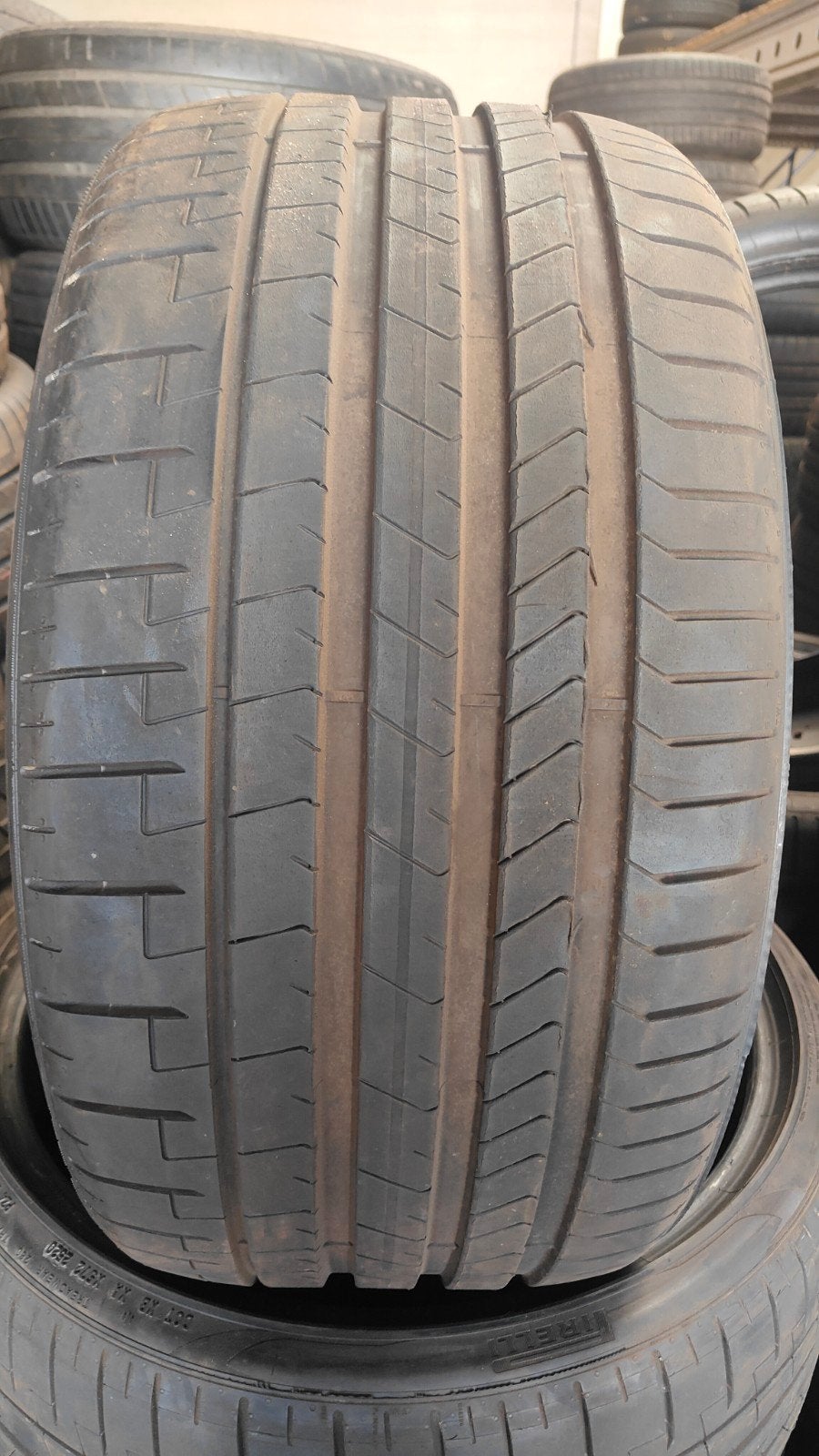 285/30 zr22 28530r22 285 30 r22, Enlèvement ou Envoi