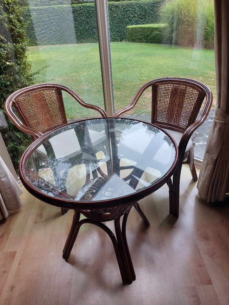 Set ronde tafel glasplaat met 2 bijhorende stoelen, Huis en Inrichting, Ophalen