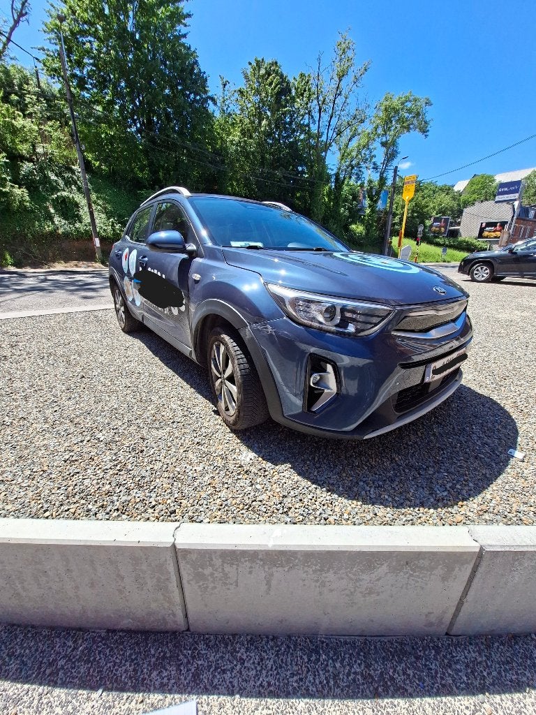 KIA Stonic (PAS Téléphoner) - Essence - 2021/02 - 110.000 Km, Euro 5, Achat, Boîte manuelle, Noir