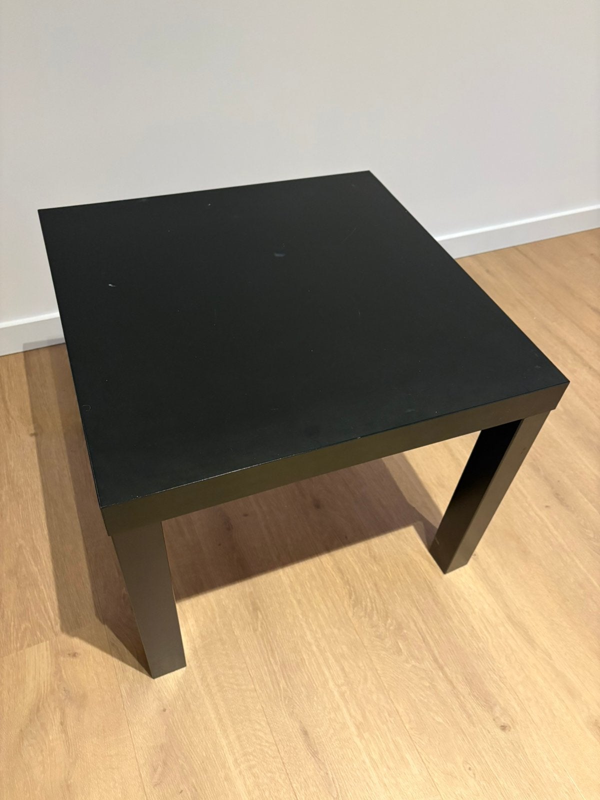 Ikea tafeltje, Ophalen, Zo goed als nieuw