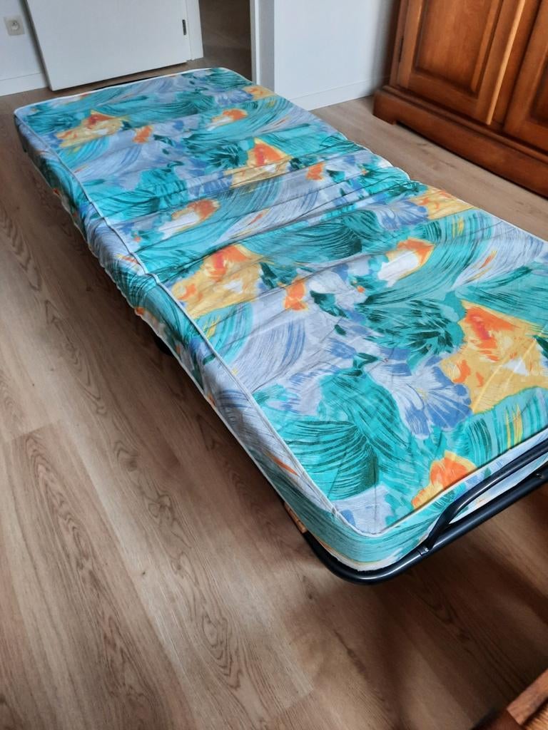 Éénpersoons plooibaar reis/logeerbed., Huis en Inrichting, Ophalen