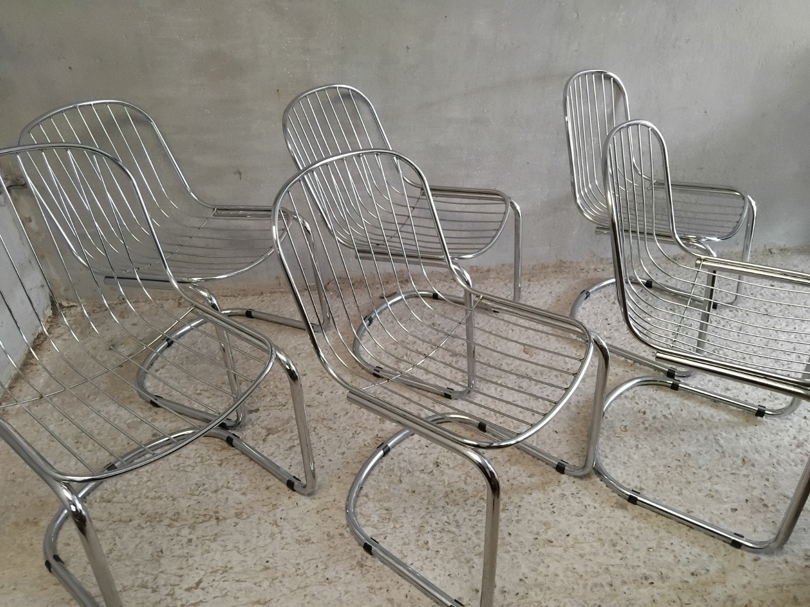 SET VINTAGE CHAIRS GASTONE RINALDI, Enlèvement
