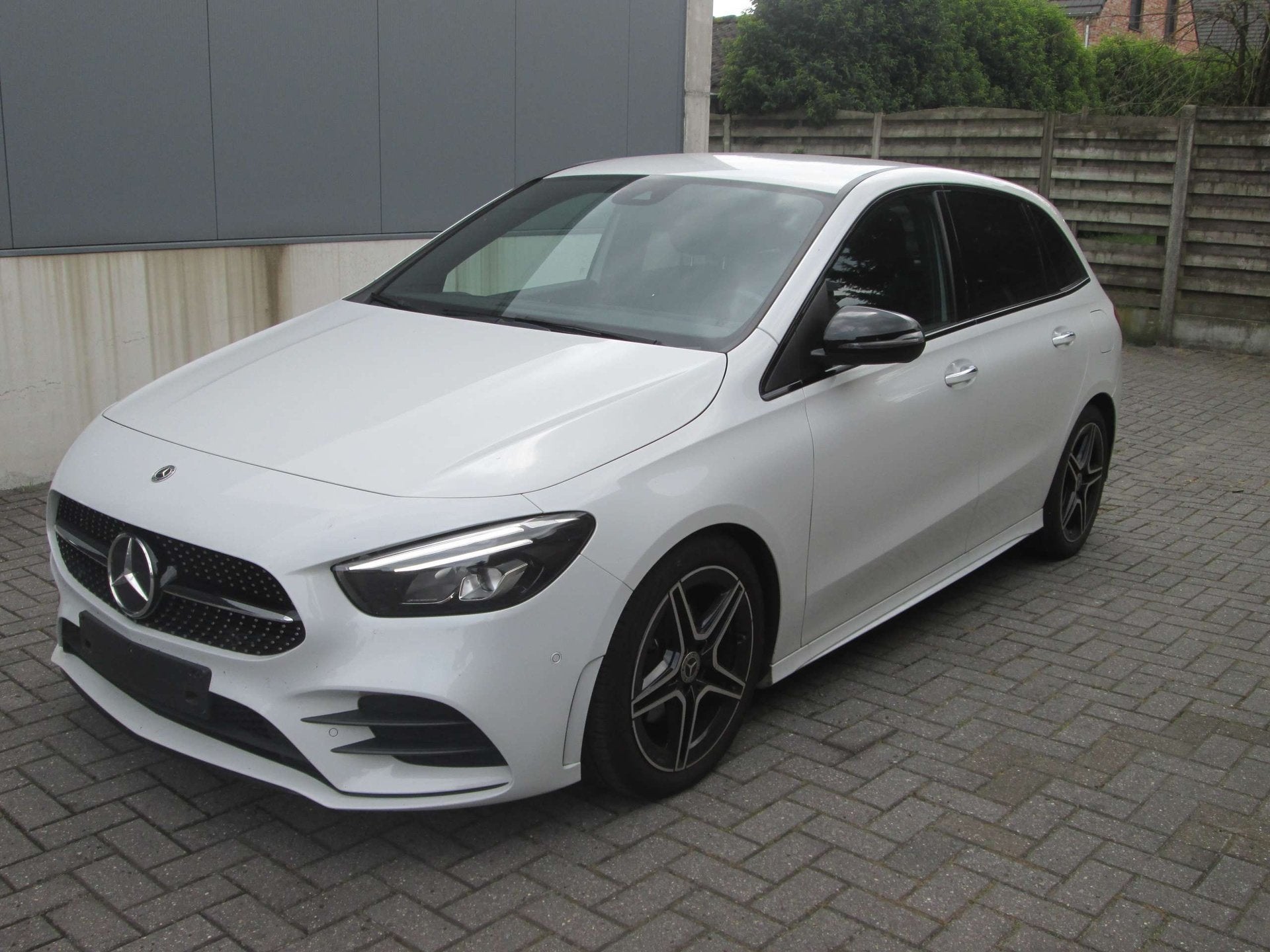 Mercedes-Benz B 180 D AMG SFEER DODE HOEK, Auto's, Mercedes-Benz, Automaat, Dealer onderhouden, Gebruikt, 4 cilinders