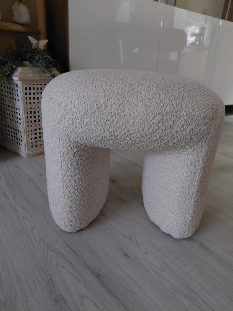 Pouf By-boo, Enlèvement