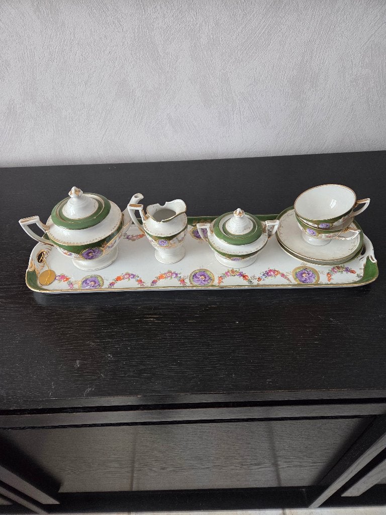Koffie en thee set, Ophalen