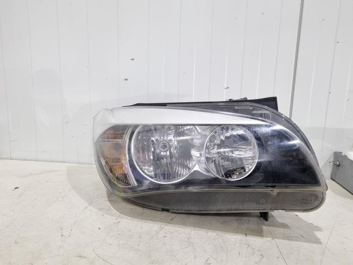 Koplamp rechts van een BMW X1, Auto-onderdelen, Gebruikt, -, -, Ophalen of Verzenden