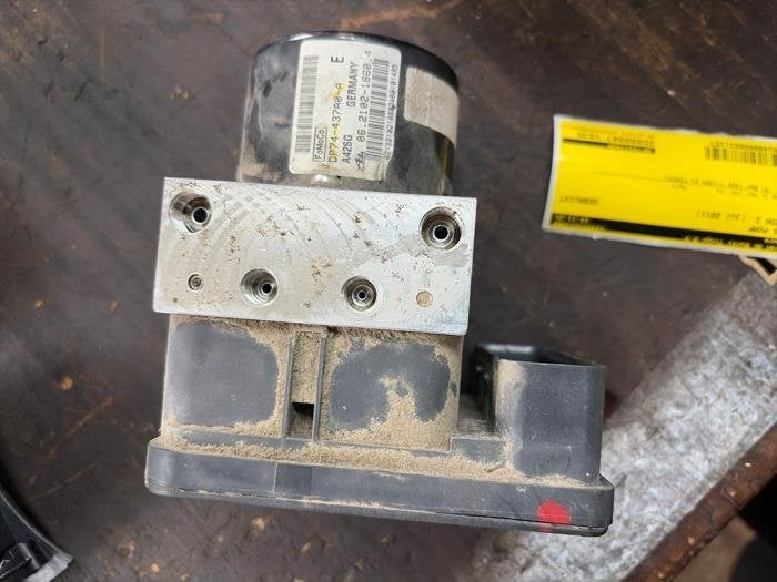 Pompe ABS d'un Mazda 2, -, 3 mois de garantie, Mazda, Utilisé