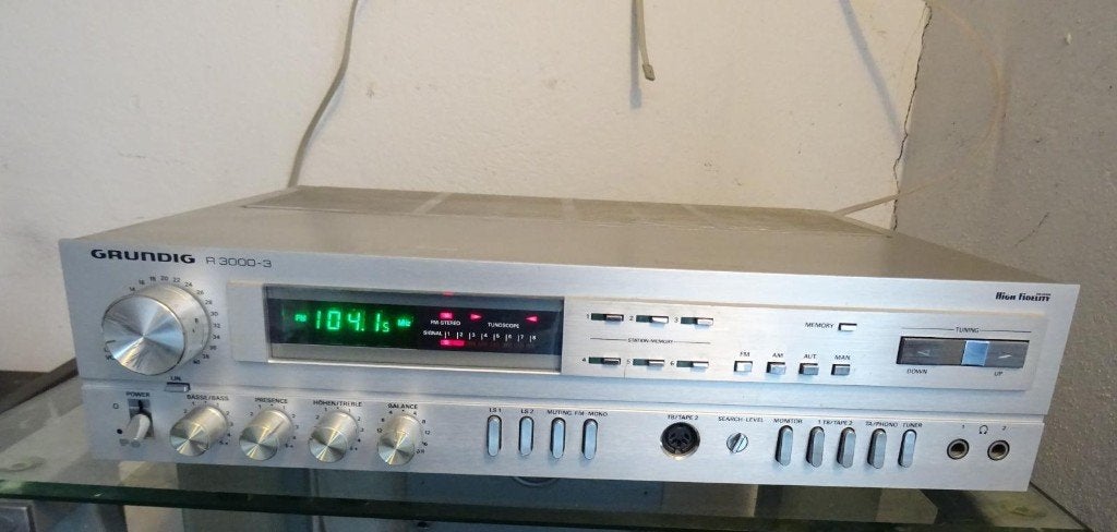 GRUNDIG R 3000-3 in goede staat, Audio, Tv en Foto, Versterkers en Ontvangers, Gebruikt, Ophalen, Overige merken, Minder dan 60 watt