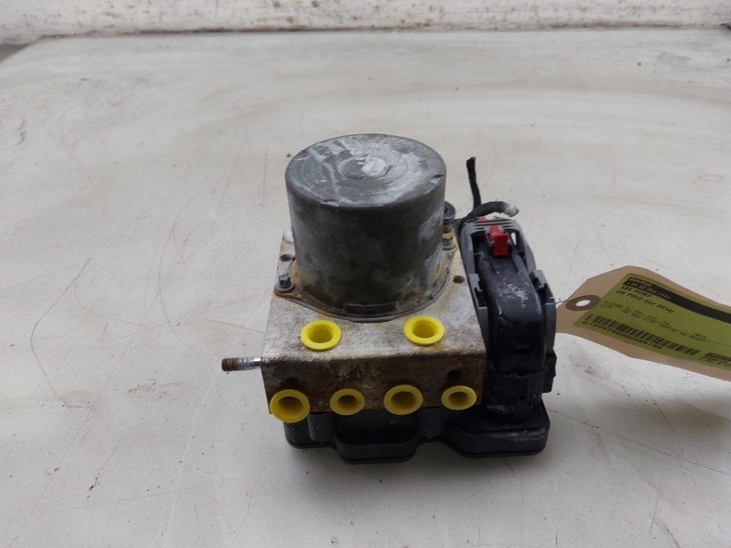 ABS POMP Volkswagen Polo V (6R) (01-2009/05-2022), Auto-onderdelen, Robert Bosch AG, Gebruikt, Volkswagen, Robert-Bosch-Allee 1
74232  Abstatt, DE