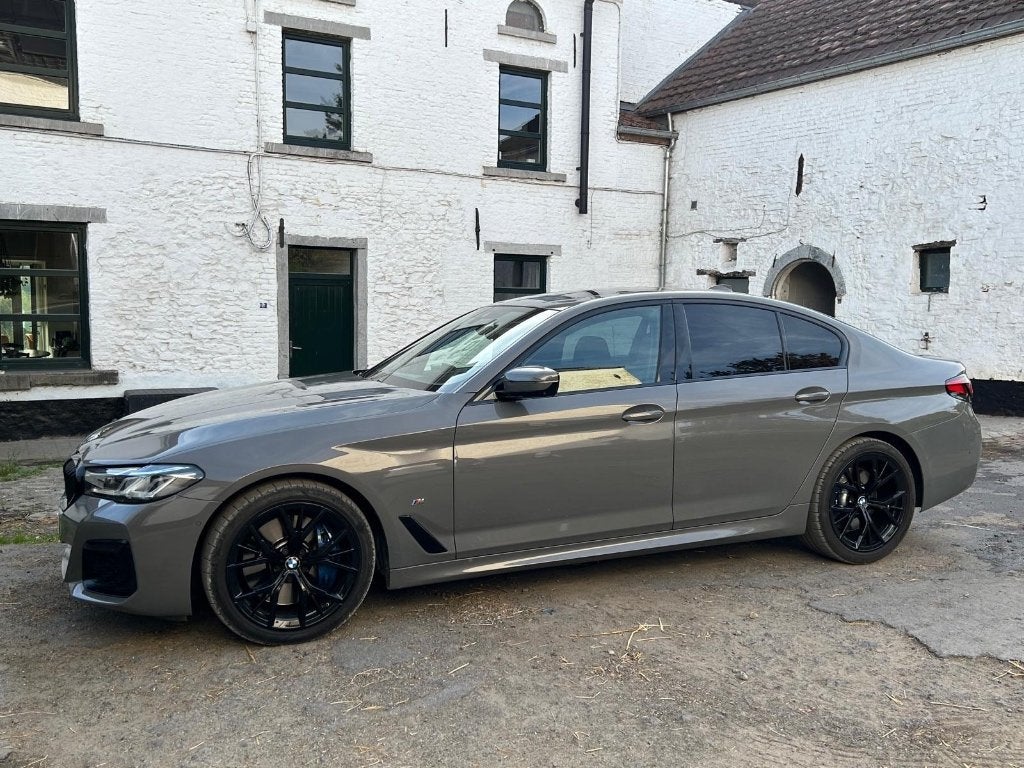 Bmw 530d pack M laser toit pano, Cuir, Argent ou Gris, Euro 6, Entretenue par le concessionnaire
