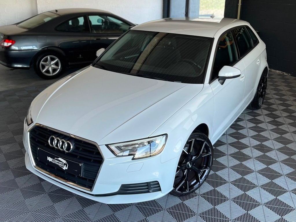 Audi A3 1.0TFSI S-Tronic 1er Propriétaire Garantie 12 Mois, Autos, Audi, Achat, Euro 6, Carnet d'entretien, Noir