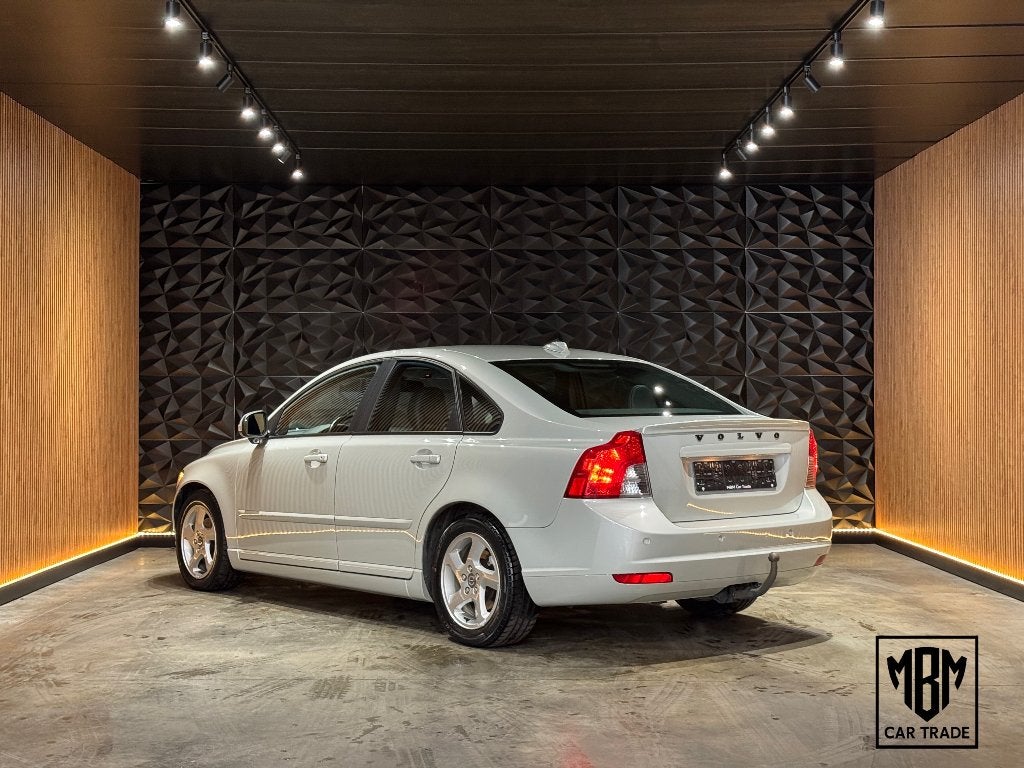 ✅Volvo S40 1.6 D GARANTIE Airco CruiseC BLIS Navi Leer Trekh, Voorwielaandrijving, 4 cilinders, Leder, 1560 cc