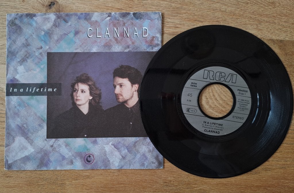 Clannad - In A Lifetime, CD & DVD, Vinyles Singles, Utilisé, Pressage original, Single, 1980 - 1989, Pop, 7 pouces, Enlèvement ou Envoi