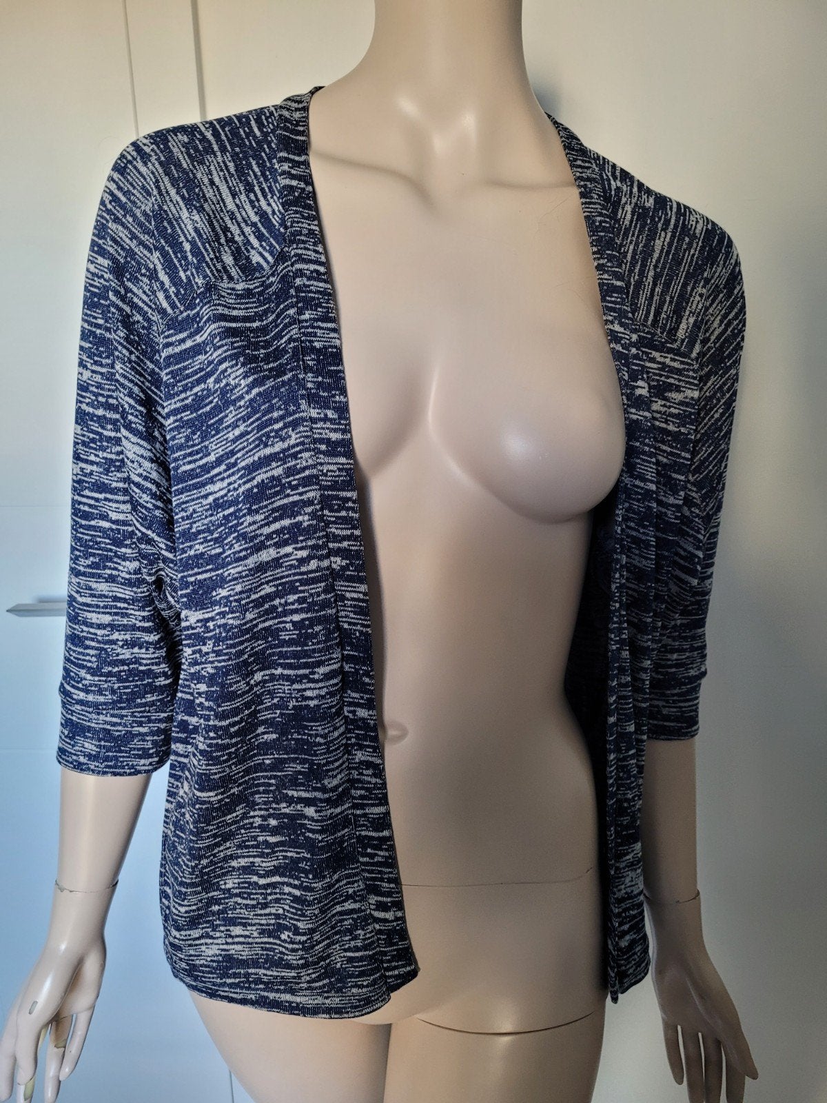 Vestje Pull&Bear maat L, Kleding | Dames, Truien en Vesten, Ophalen of Verzenden, Maat 42/44 (L)