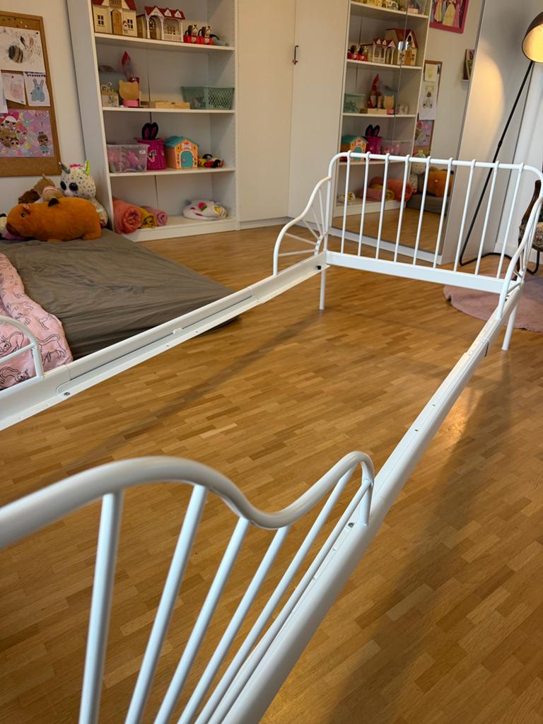 Stijlvol uitschuifbaar groeibed, Ophalen, Zo goed als nieuw, Lattenbodem