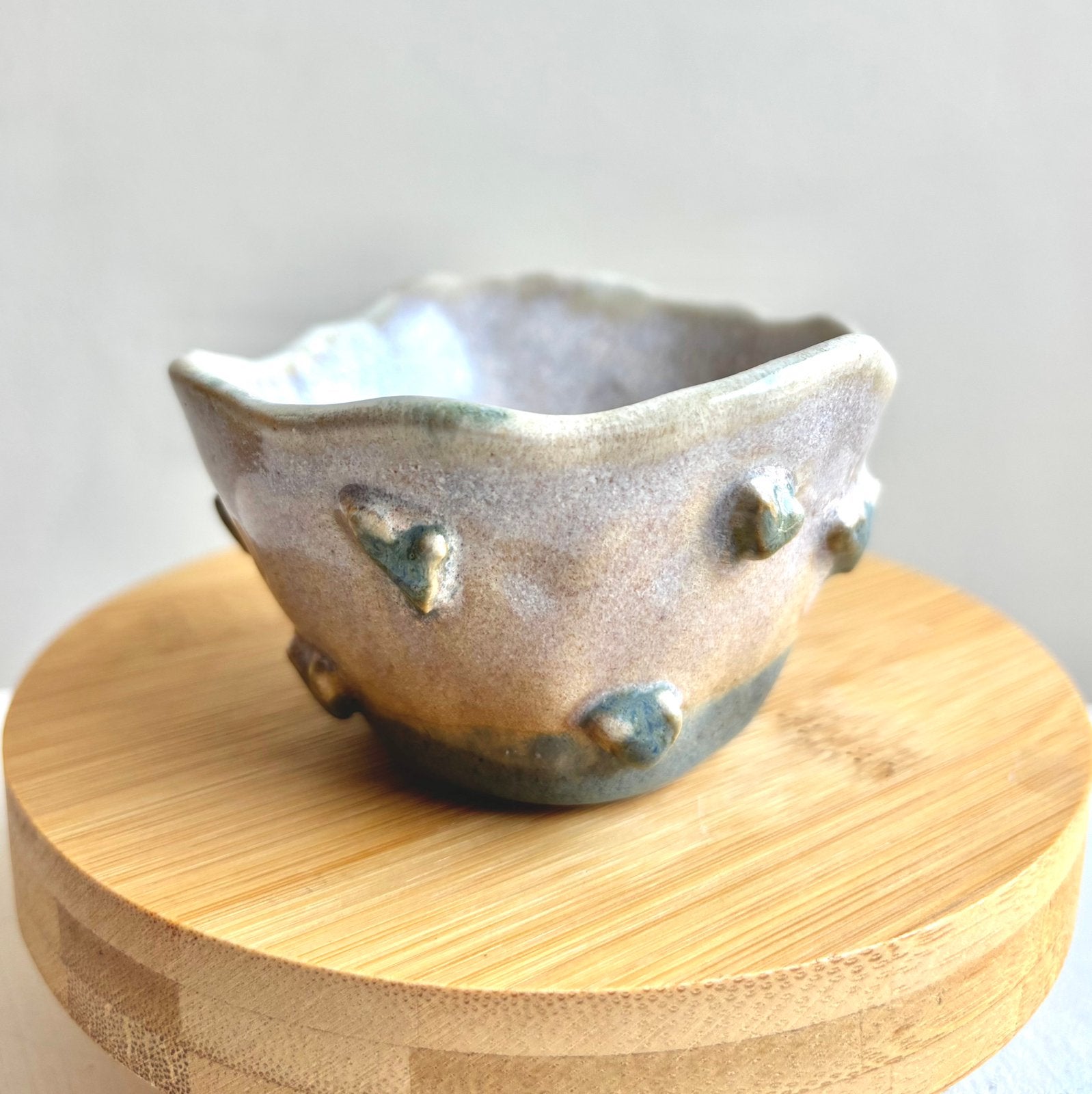 Mini pot fait a la main - tasse en ceramique, Neuf, Rond, Panier, Enlèvement