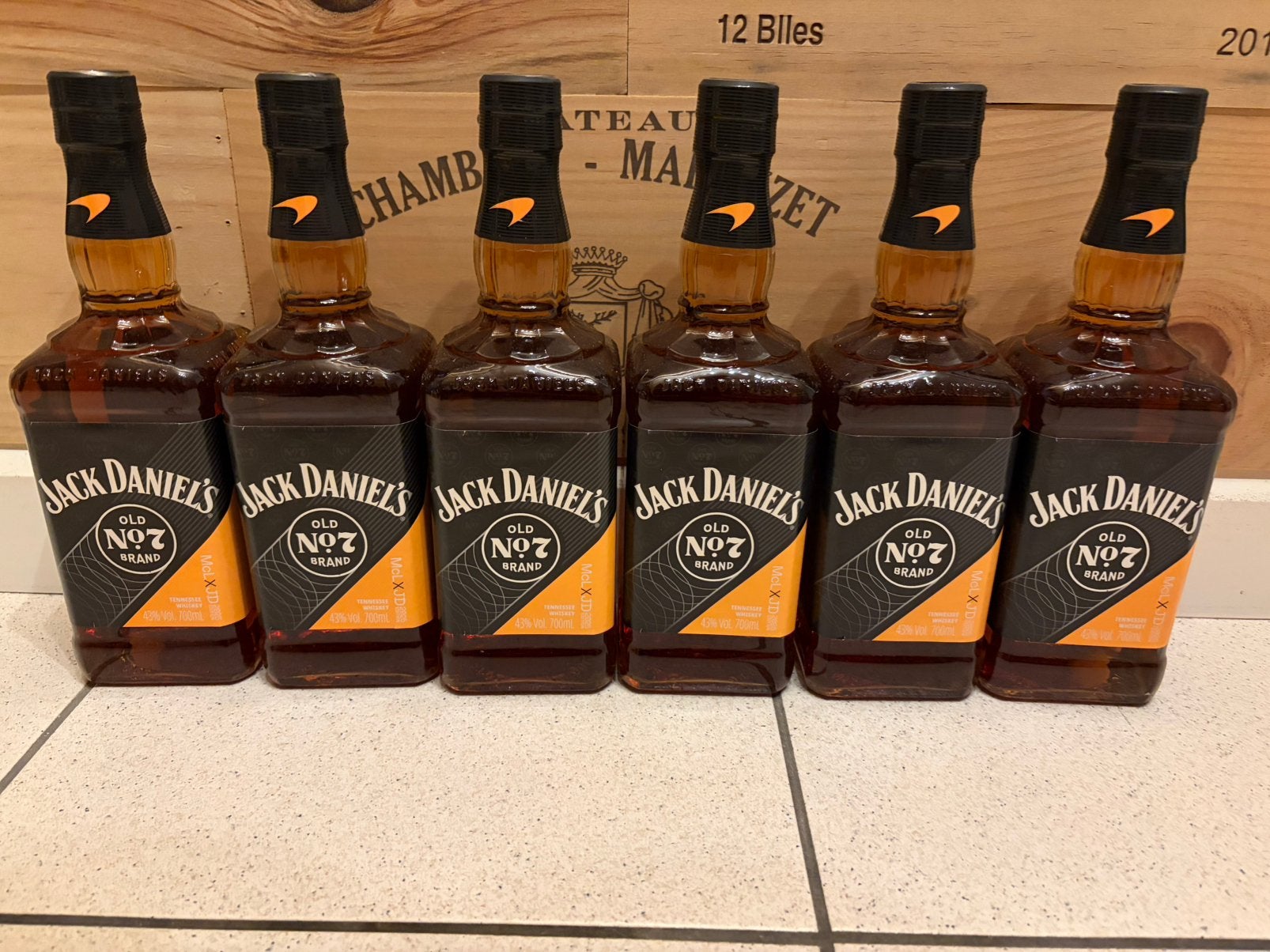 6 flessen Jack Daniels Mac Laren 2025 gelimiteerde editie, Verzamelen, Ophalen, Zo goed als nieuw