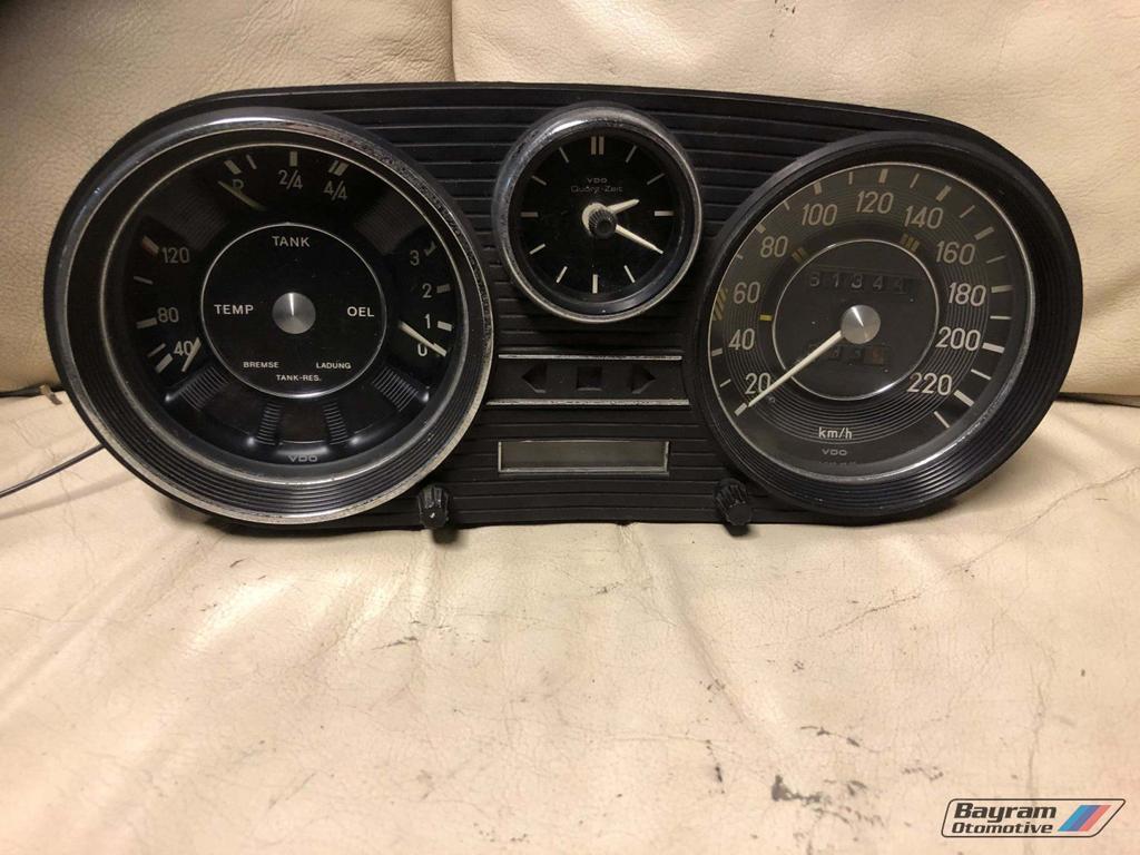 Mercedes W114 tellerbak km teller tacho 200 serie oldtimer, Gebruikt, -, Ophalen of Verzenden, -