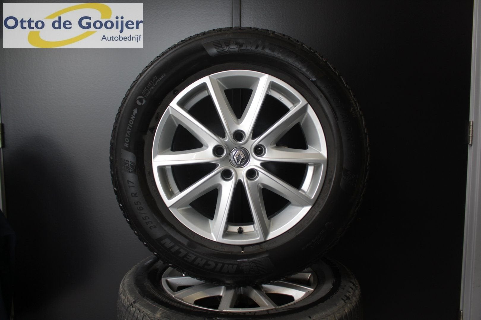 Renault Espace Velgen 17 Inch Winterbanden 5MM 235/65R17, Ophalen, Gebruikt, -, -