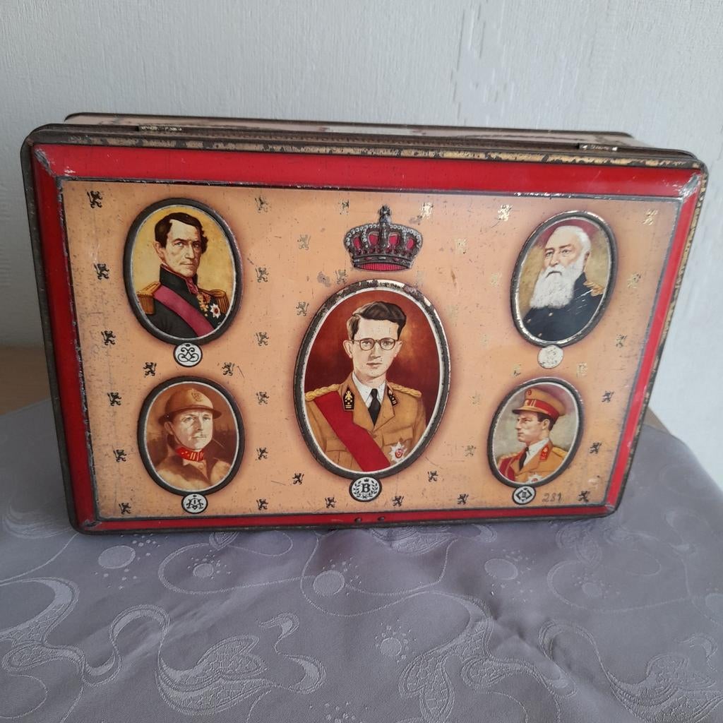 Retro blikken doos   5 Belgische Koningen ., Enlèvement, Utilisé