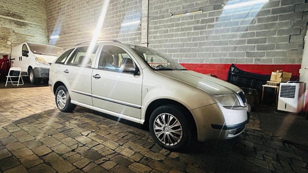 Skoda Fabia automatique, 5 portes, Break, Automatique, Particulier