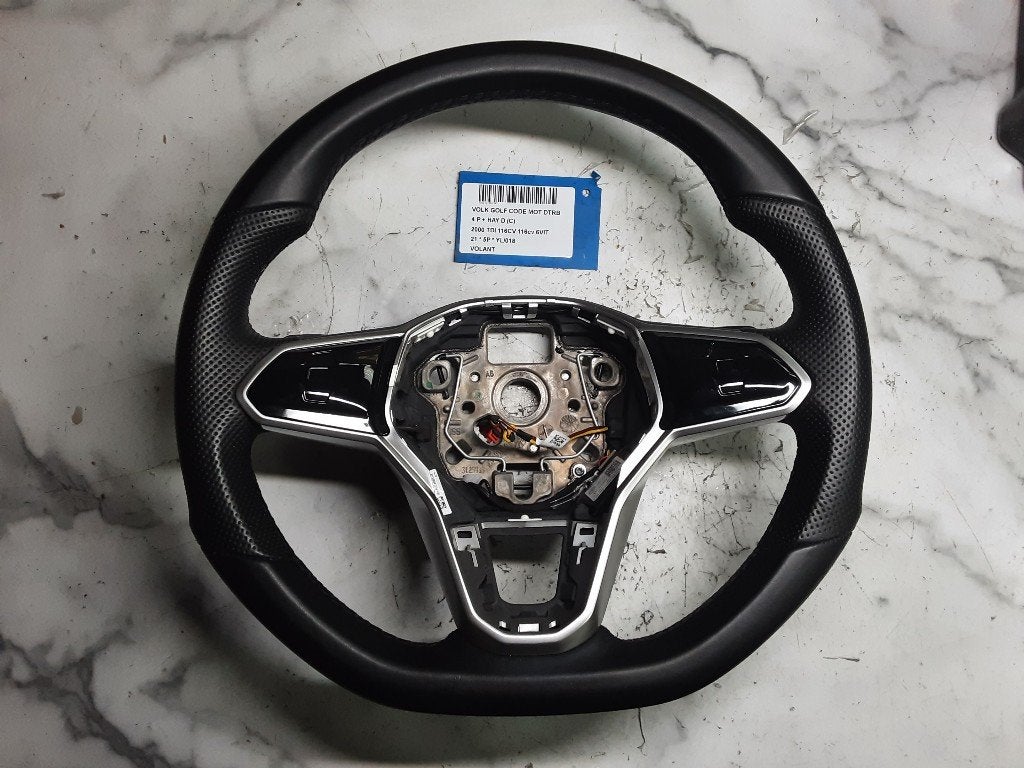VOLANT DIRECTION Volkswagen Golf VIII (CD1) (5H0419089FD), Volkswagen, Mevr. I. Hauben, Utilisé, Rue de l'Espoir 34 34
4030  GRIVEGNÉE, BE
