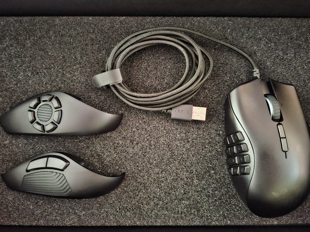 Razer Naga Trinity, Souris, Enlèvement ou Envoi, Droitier, Filaire