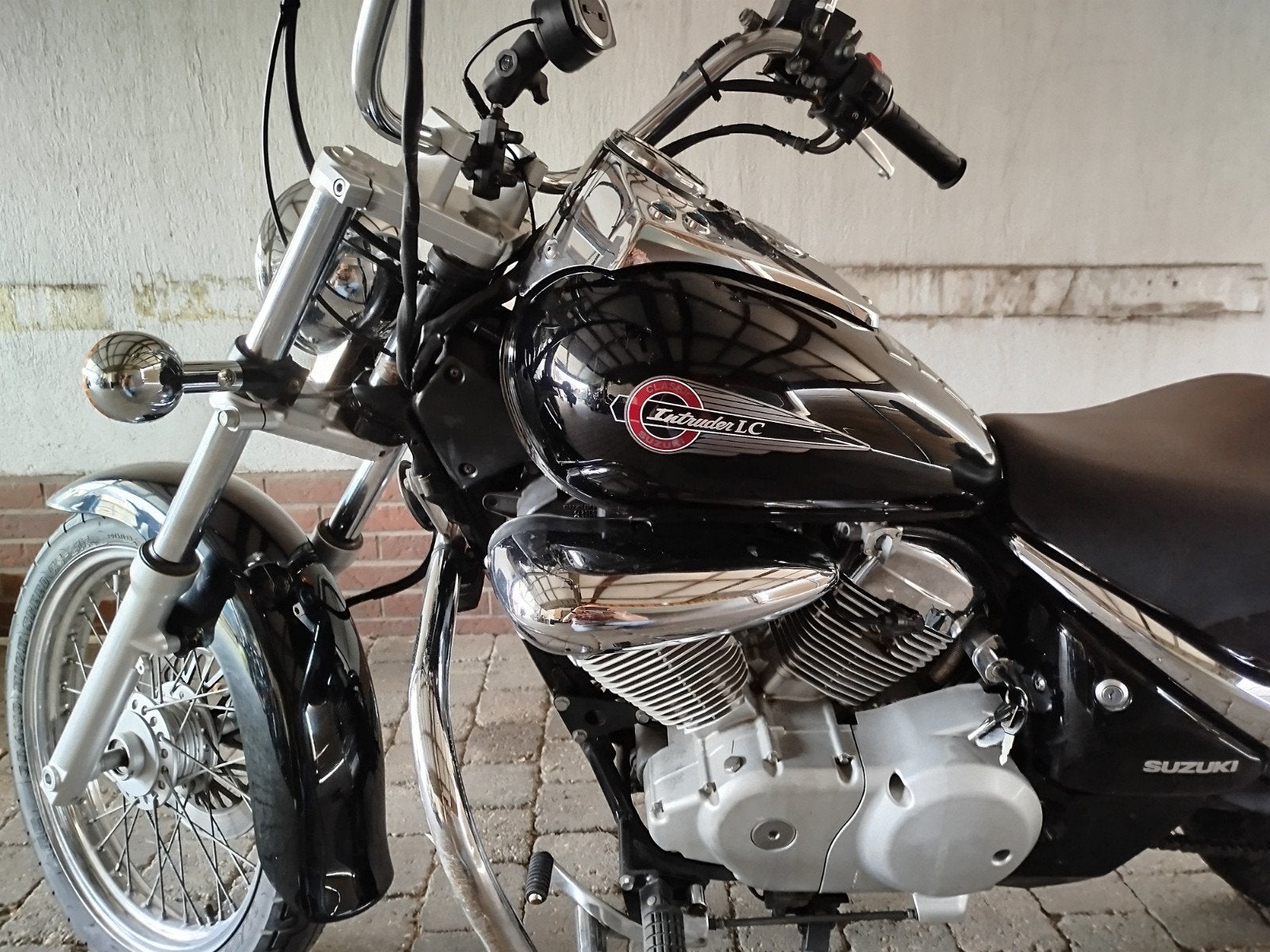SUZUKI INTRUDER VL 125 CC, Motoren, Motoren | Suzuki, Particulier, Chopper, 11 kW of minder, 2 cilinders, Handgeschakeld, Occasion