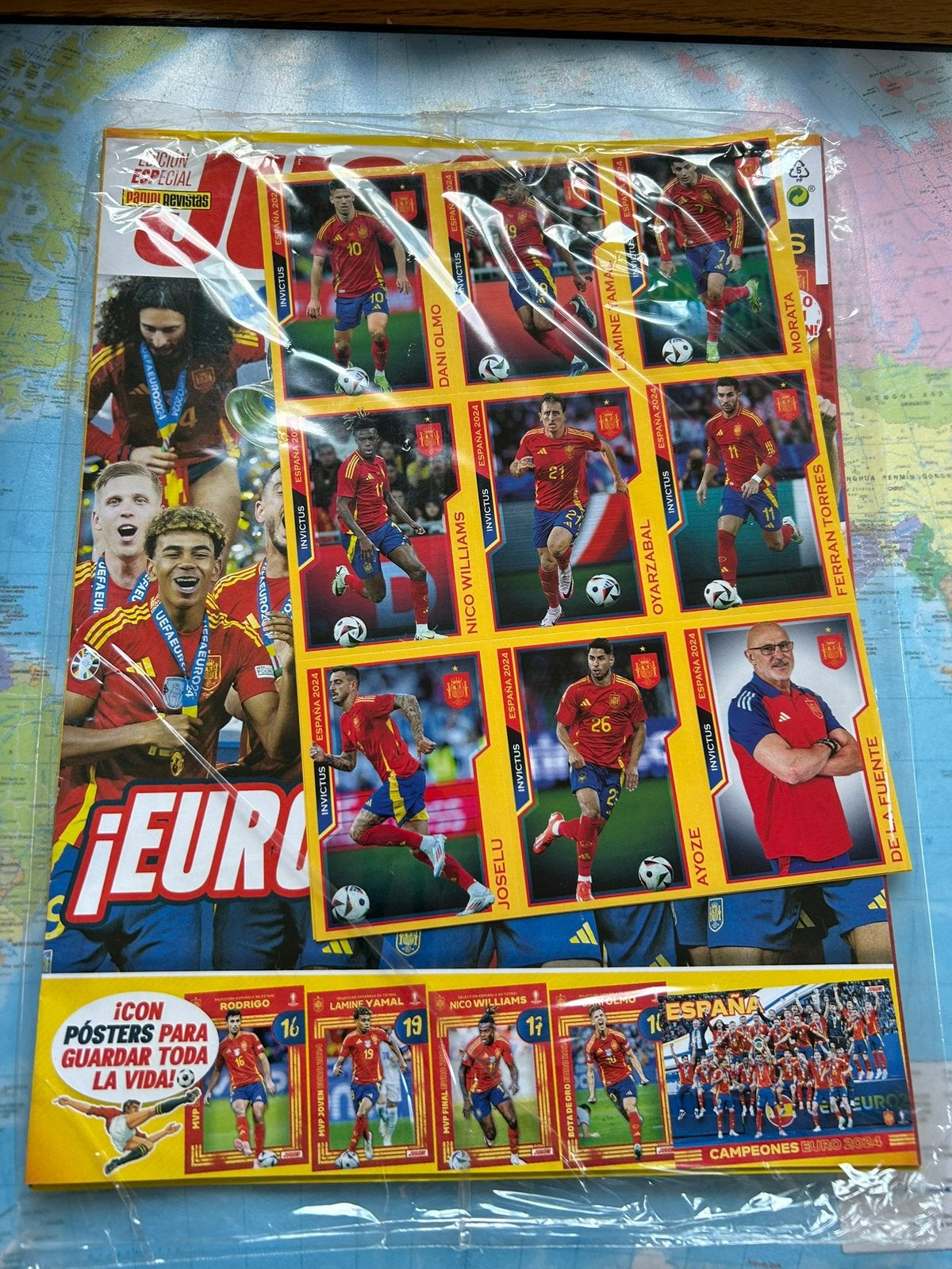 Panini Spanje : invictus poster Spanje, Ophalen of Verzenden, Zo goed als nieuw, Meerdere stickers