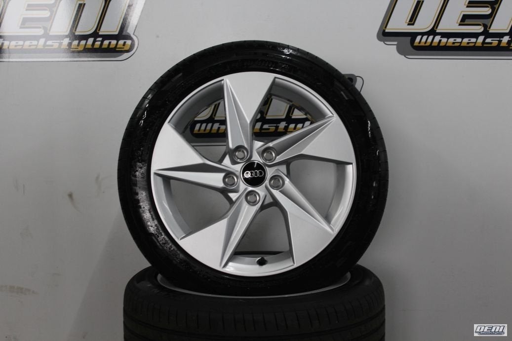 17" Audi A3 originele velgenset 8Y0 601 025 A NIEUWSTAAT, Gebruikt, -, -, Banden en Velgen