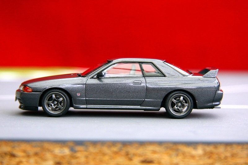 Nissan Skyline R32 GT-R 1990 donker grijs - HPI 1:43, Ophalen of Verzenden, Zo goed als nieuw, Auto