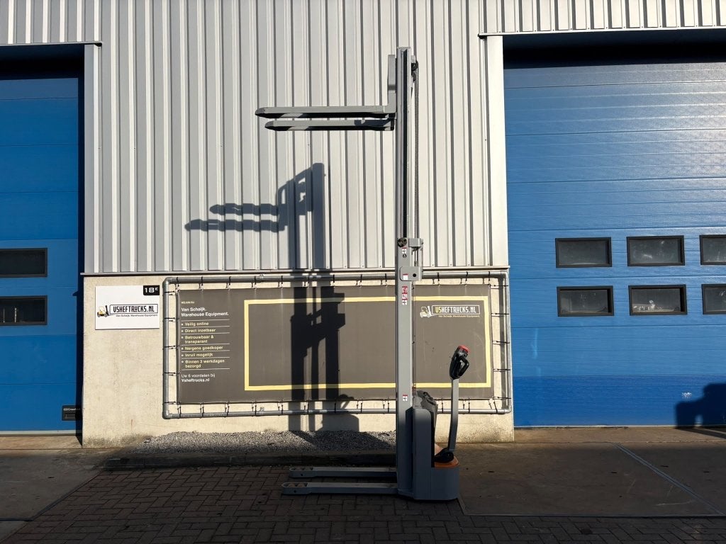 S-23096 Gerbeur électrique ECV10 3300mm