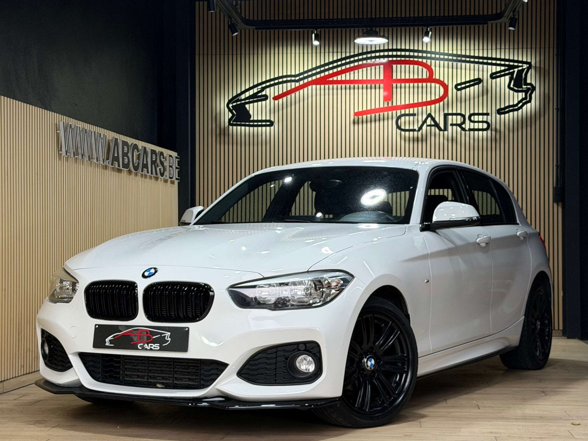 BMW 1 Serie 118 I PACK M PERFORMANCE * GARANTIE 12 MOIS *, Autos, 100 kW, Achat, Euro 6, Entreprise