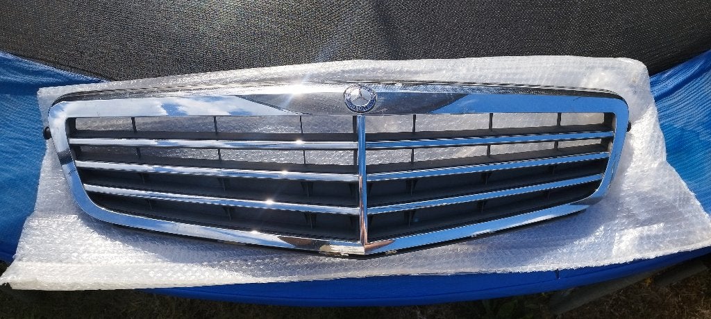 CALANDRE MERCEDES CLASSE C, Autos : Pièces & Accessoires, Mercedes-Benz, Utilisé, Avant, Enlèvement ou Envoi