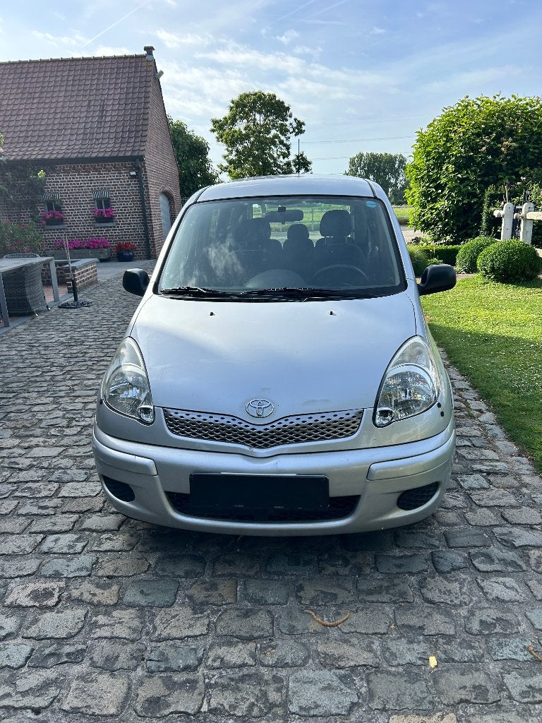 TOYOTA YARIS VERSO 1.3VVT-i AUTOMATIQUE/APPROUVÉE À VENDRE, Autos, Toyota, Argent ou Gris, Achat, 1299 cm³, Bleu