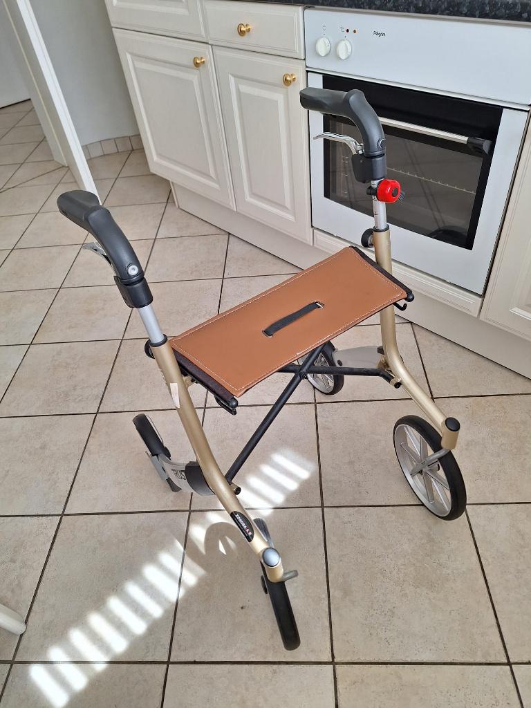 Trust rollator – stevige kwaliteit – met dienblad, Divers, Déambulateurs, Enlèvement, Poids léger, Utilisé