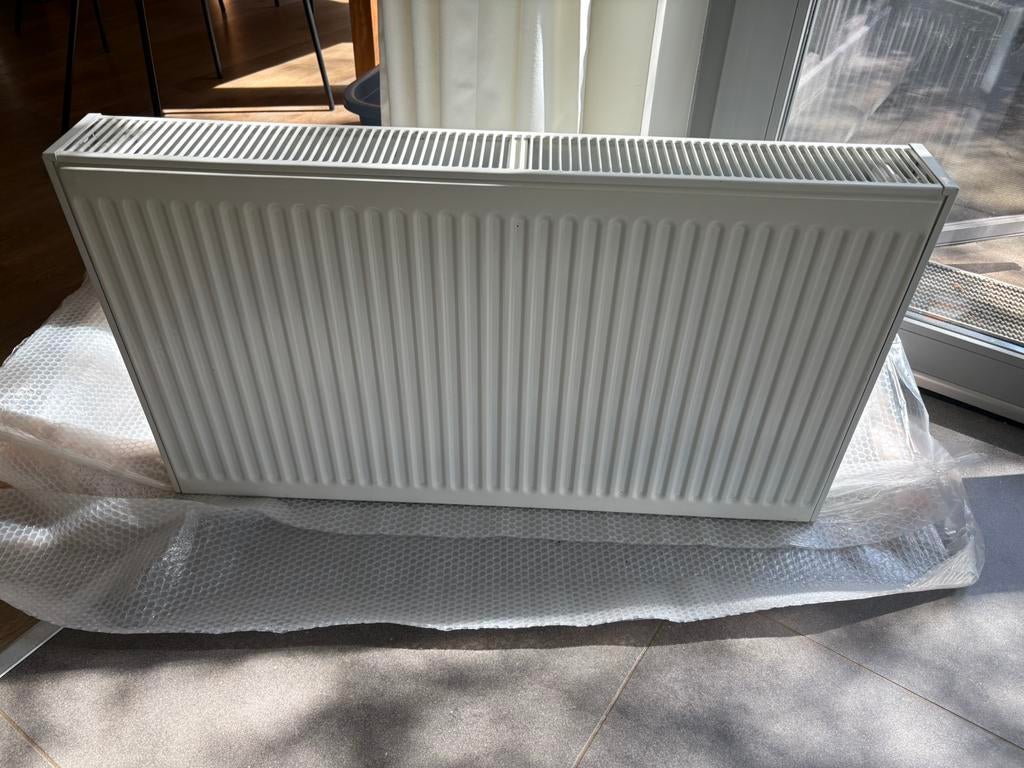 Radiator Quinn (90x50x10) - type 22, Ophalen, Zo goed als nieuw, Radiator